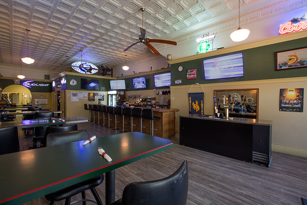 Montana-Bar_Tubbs-Pub_june-17-2016_2019 Montana-Bar_Tubbs-Pub_june-17-2016_2019