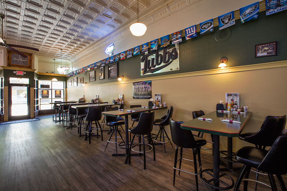 Montana-Bar_Tubbs-Pub_june-17-2016_2022 Montana-Bar_Tubbs-Pub_june-17-2016_2022