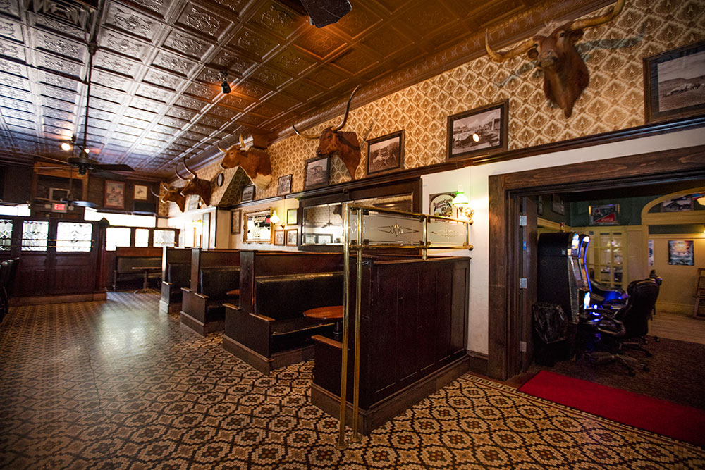 Montana-Bar_Tubbs-Pub_june-17-2016_2007